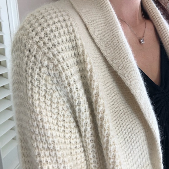 Solddd Outtt - Picture 3 of 4